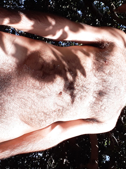 Naked outdoors — foto 11/12