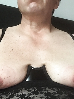 Tette sempre più da troia — foto 5/18