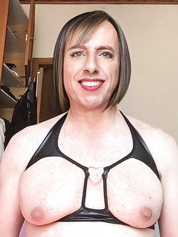 Bisogno di cazzi — Travestiti — foto 3/7