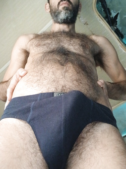 Cazzo duro nelle mutande — foto 3/3