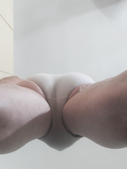 Le mutandine giovani sono la mia passione — foto 9/12