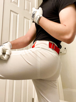 Twink atleti palestrati – pompini sotto la doccia e sborrate calde — Giovani — foto 11/20