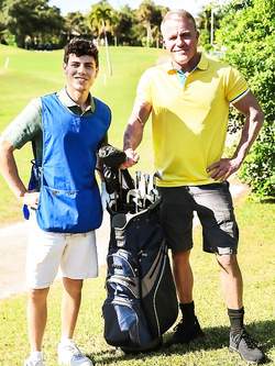 Dale Savage sbatte Kaleb Stryker fino a fargli gridare daddy — Daddy — foto 1/20