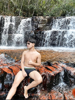 I ragazzi di gennaio si scaldano a vicenda con pompini e seghe — Twink — foto 4/200