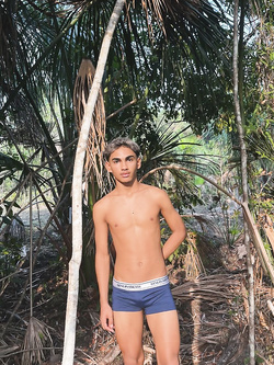 I ragazzi di gennaio si scaldano a vicenda con pompini e seghe — Twink — foto 34/200