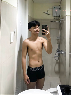 I ragazzi di gennaio si scaldano a vicenda con pompini e seghe — Twink — foto 45/200