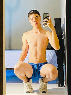 I ragazzi di gennaio si scaldano a vicenda con pompini e seghe — Twink — foto 46/200