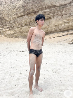 I ragazzi di gennaio si scaldano a vicenda con pompini e seghe — Twink — foto 65/200