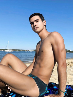 I ragazzi di gennaio si scaldano a vicenda con pompini e seghe — Twink — foto 131/200