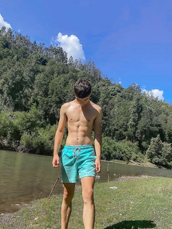 I ragazzi di gennaio si scaldano a vicenda con pompini e seghe — Twink — foto 135/200