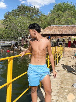 I ragazzi di gennaio si scaldano a vicenda con pompini e seghe — Twink — foto 137/200