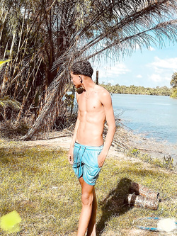 I ragazzi di gennaio si scaldano a vicenda con pompini e seghe — Twink — foto 139/200