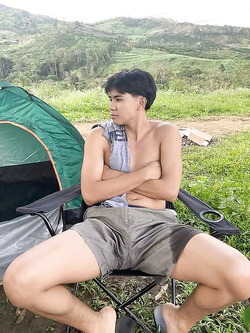 I ragazzi di gennaio si scaldano a vicenda con pompini e seghe — Twink — foto 140/200