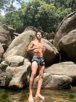 I ragazzi di gennaio si scaldano a vicenda con pompini e seghe — Twink — foto 141/200