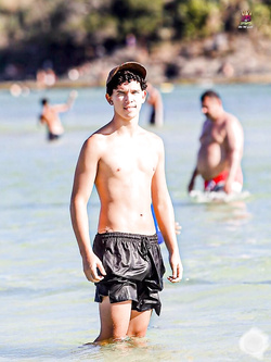 I ragazzi di gennaio si scaldano a vicenda con pompini e seghe — Twink — foto 147/200