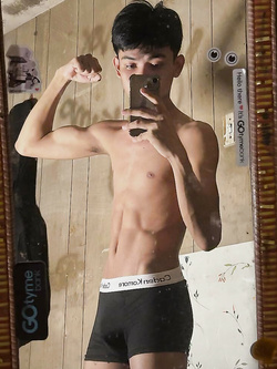 I ragazzi di gennaio si scaldano a vicenda con pompini e seghe — Twink — foto 154/200