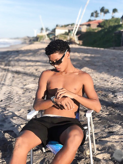 I ragazzi di gennaio si scaldano a vicenda con pompini e seghe — Twink — foto 158/200