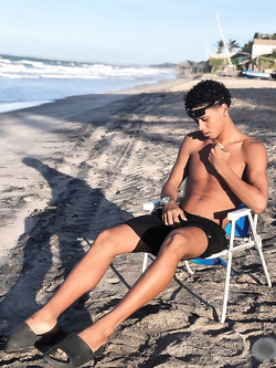 I ragazzi di gennaio si scaldano a vicenda con pompini e seghe — Twink — foto 161/200