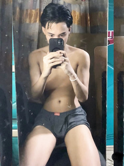 I ragazzi di gennaio si scaldano a vicenda con pompini e seghe — Twink — foto 182/200