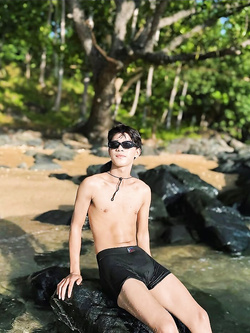 I ragazzi di gennaio si scaldano a vicenda con pompini e seghe — Twink — foto 189/200