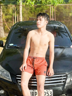 I ragazzi di gennaio si scaldano a vicenda con pompini e seghe — Twink — foto 191/200