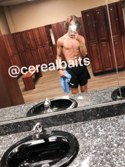 Biondi e bianchi lisci da sborrare addosso — Sesso Anale — foto 38/147