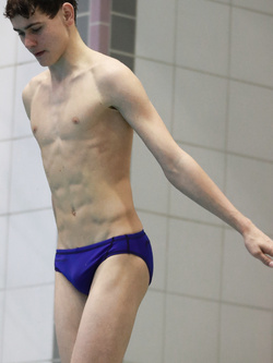Hunks gay con pettorali nudi e erezioni dure — Twink — foto 76/99