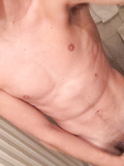 Twink italiano di 18 anni irresistibile — Masturbazione — foto 2/62