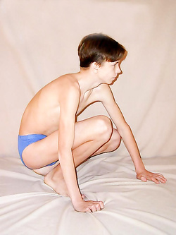 Vincent teen italiano 18 anni in azione — Twink — foto 47/53