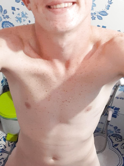 Sexy twink italiano rosso sega da urlo — Twink — foto 14/20