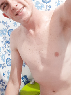 Sexy twink italiano rosso sega da urlo — Twink — foto 15/20