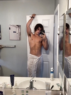 Corrado M ragazzo italiano hot su gay tube — Muscolosi — foto 68/68
