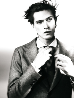 Edoardo Sebastianelli modello italiano irresistibile — Giovani — foto 103/160