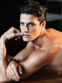 Luka Skocilic modello italiano super figo — Giovani — foto 4/67