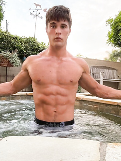 Mario Rossi twink italiano dai muscoli bellissimi — Muscolosi — foto 38/54