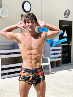 Mario Rossi twink italiano dai muscoli bellissimi — Muscolosi — foto 40/54