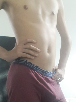 Artur femboy italiano 20 anni con 13 cm non circonciso — Cazzi Grossi — foto 60/150