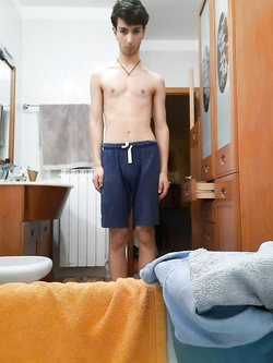 Francesco twink italiano carinissimo — Twink — foto 9/19