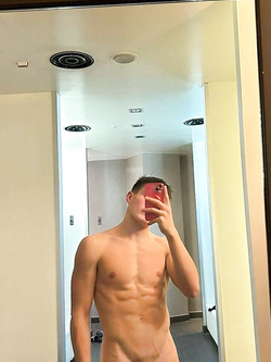 Tuffatore italiano famoso nudo tutto (guarda il video!) — Muscolosi — foto 14/35