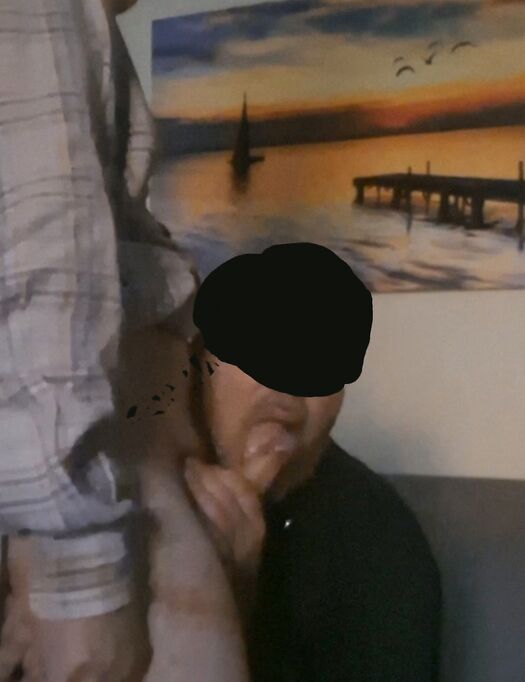 Il cazzo del nonno si fa ancora duro