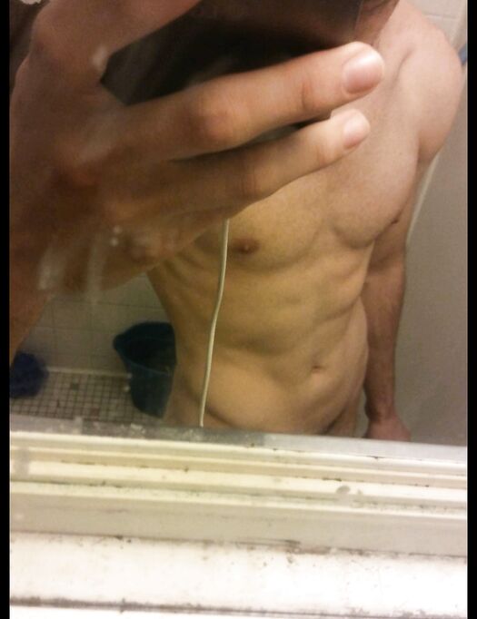 Bello non circonciso italiano-latino